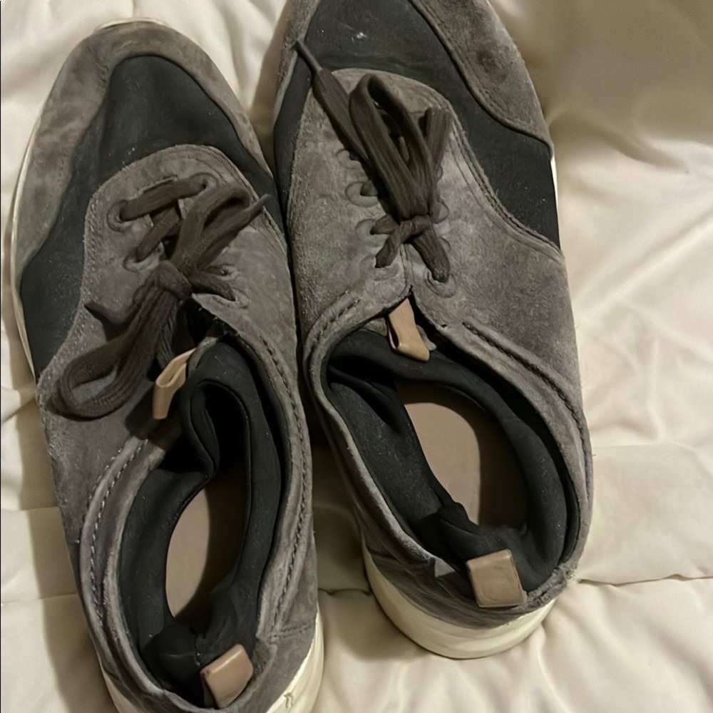 Men's Gray Sneakers